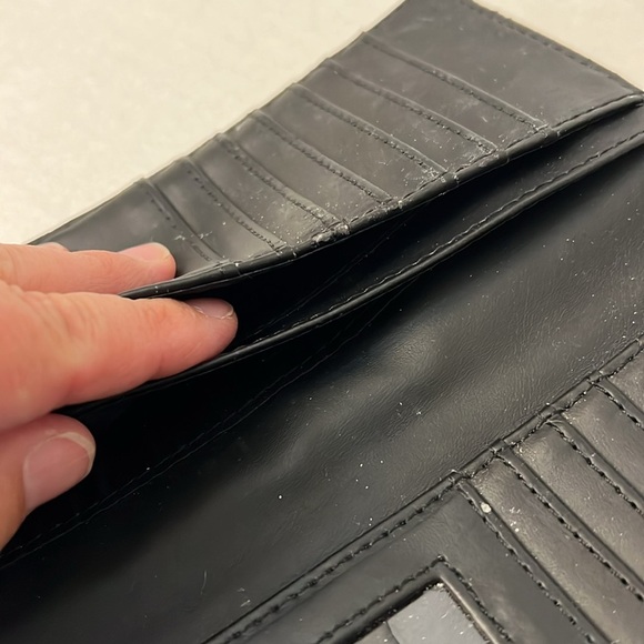 GUESS BLACK WALLET - Picture 9 of 16